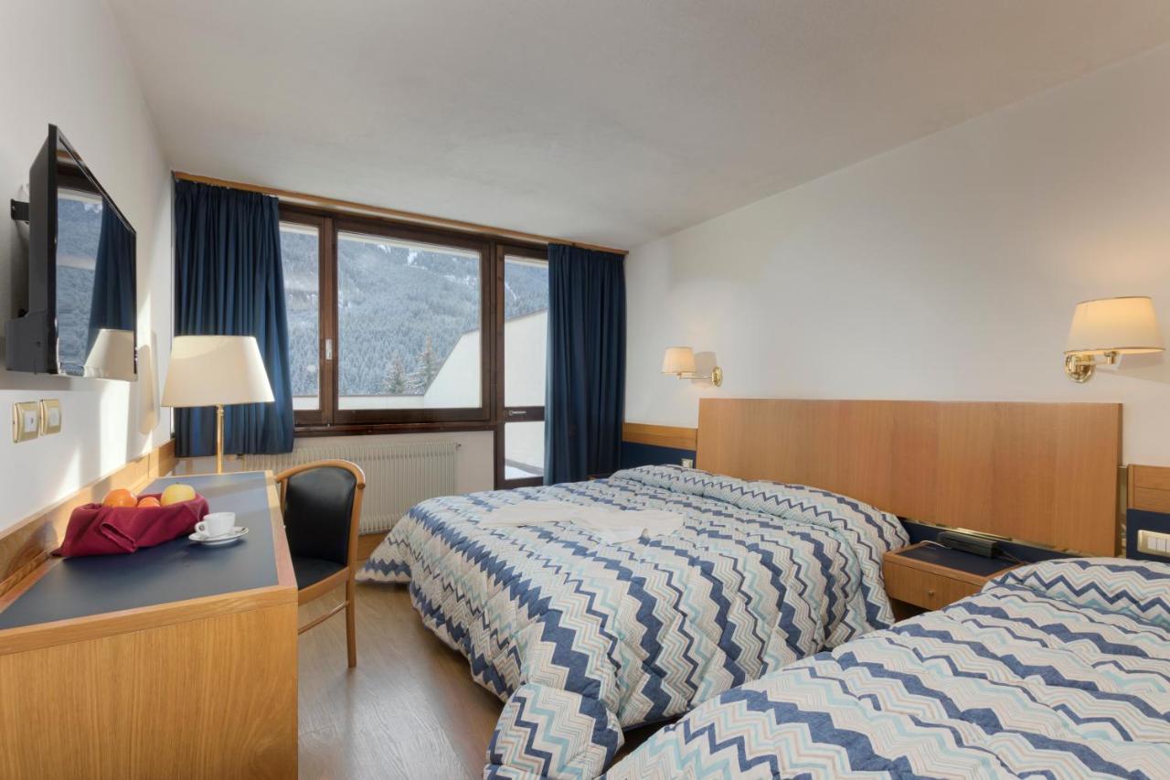 Hotel Club Regina E Fassa Mazzin Esterno foto