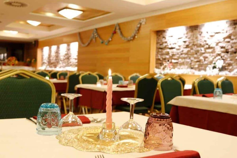 Hotel Club Regina E Fassa Mazzin Esterno foto