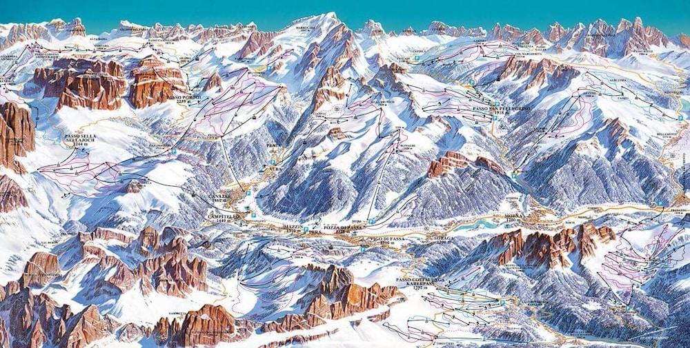 Hotel Club Regina E Fassa Mazzin Esterno foto