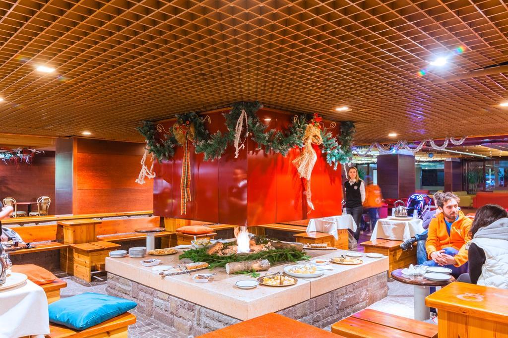 Hotel Club Regina E Fassa Mazzin Esterno foto