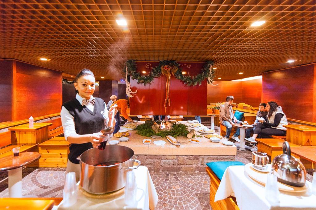 Hotel Club Regina E Fassa Mazzin Esterno foto